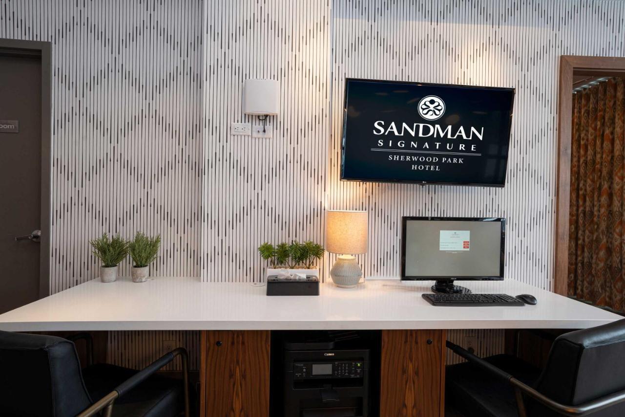 Sandman Signature Sherwood Park Hotel Esterno foto